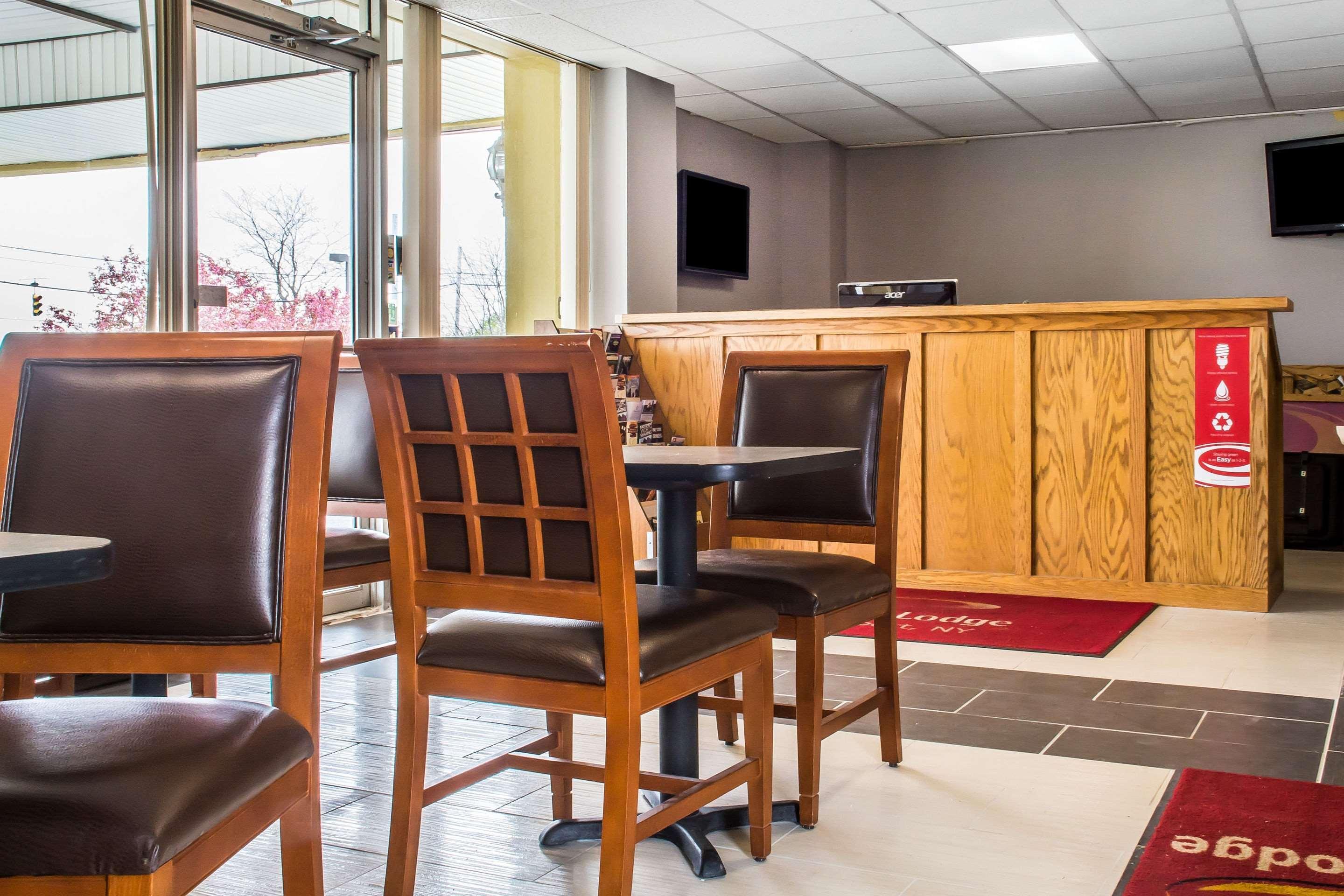 Econo Lodge Brockport Zewnętrze zdjęcie