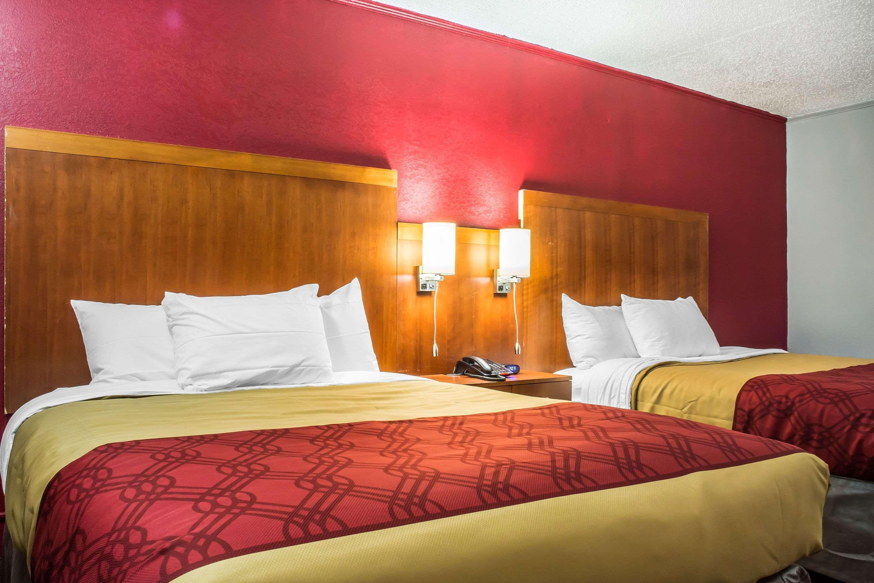 Econo Lodge Brockport Zewnętrze zdjęcie